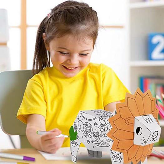 Vad är betydelsen av att uppmuntra barn att leka med DIY pedagogiska leksaker?